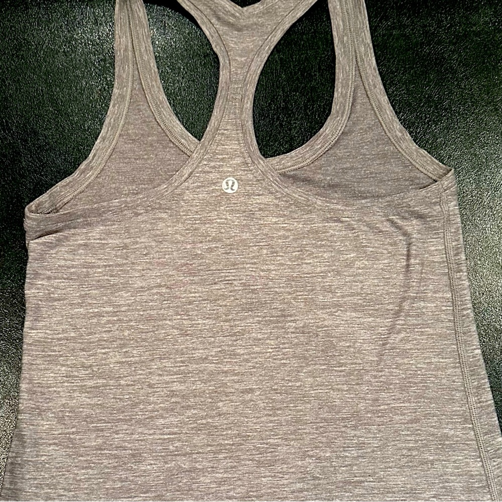 Lululemon Heather Gray Racerback Tank Top sz 6